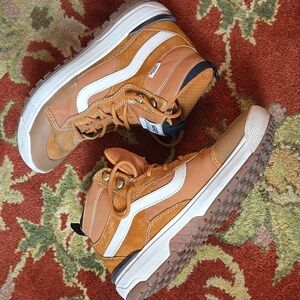 Vans Ultrarange Heiq Unisex Hi Top Sneakers